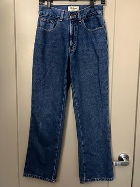 💙L.L. Bean Classic Straight-Leg Jeans with Plaid Lining